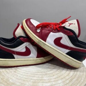 Nike Air Jordan 1 Low Reverse Black Toe 2022 Women's Size 7/Mens 5.5 DC0774-160